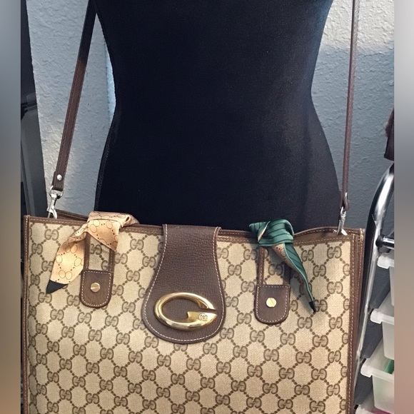 Gucci Monogrammed PVC Leather Tote - Picture 12 of 16